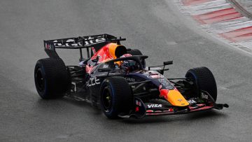 Red Bull want 'gloves-off' fight as new engine rules come into play