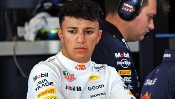 Red Bull second seat call questioned after latest 'big risk'