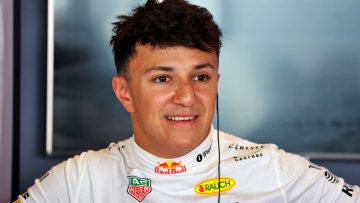 Isack Hadjar handed '100% convinced' boost after stepping into 'different universe'