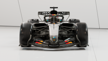 McLaren explain Barcelona F1 pre-season test delay